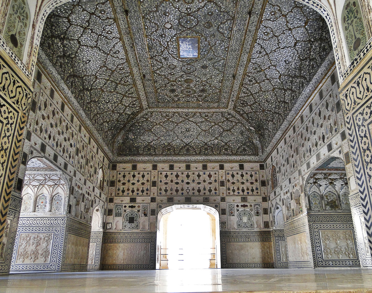 PIADELAYED_Sheesh_Mahal.jpg